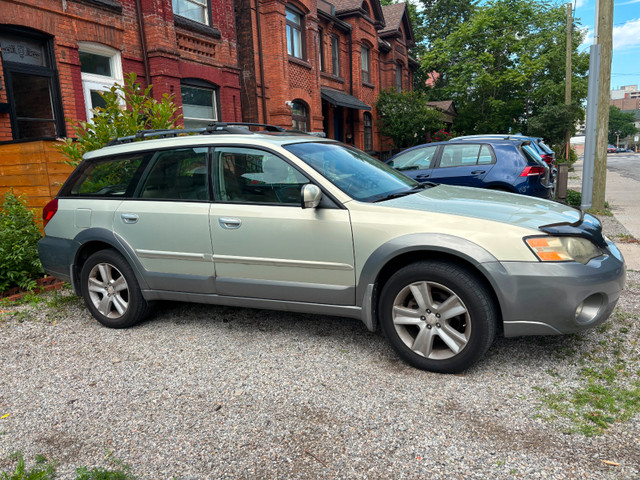 2005 Subaru Outback 3.0R in Cars & Trucks in Hamilton
