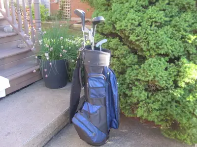 Men's Left Hand 7-pc. Golf Set (Northwestern) with Golf Bag, View more