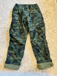 NEW UNIQLO pants for kids 130cm