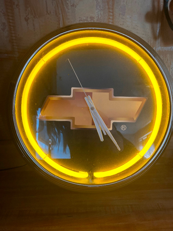 Chevy neon light clock in Arts & Collectibles in Calgary