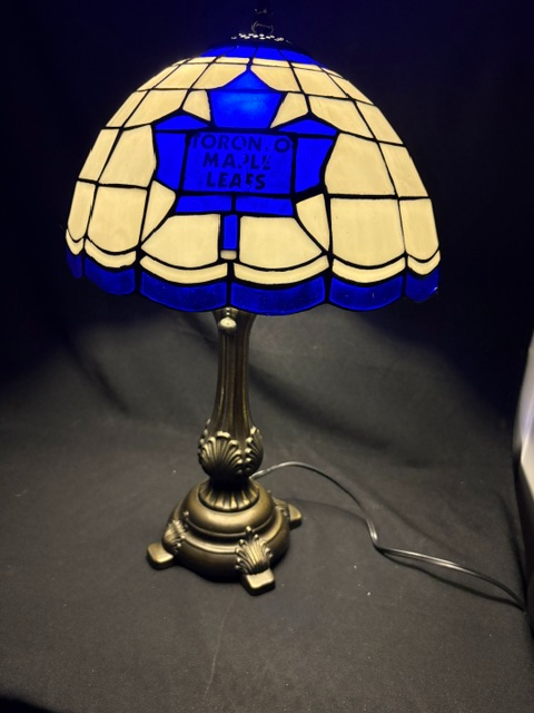 Tiffany Lamp - Toronto Maple Leafs in Arts & Collectibles in Calgary - Image 3