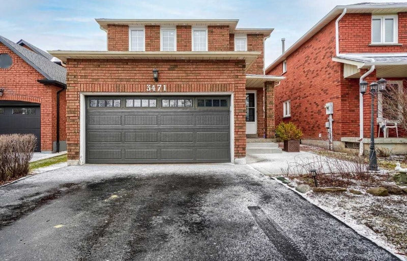 Fantastic 4 Bed Double Car Garage House for rent in Mississauga Long