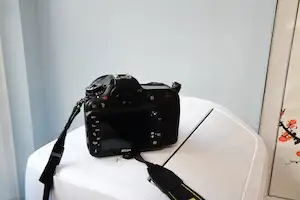 FOR SALE: NIKON D7100 DSLR CAMERA BODY, ALL MOST NEW; LOW SHUTTER COUNT , AROUND 6600 CLICKS, INCLUD...