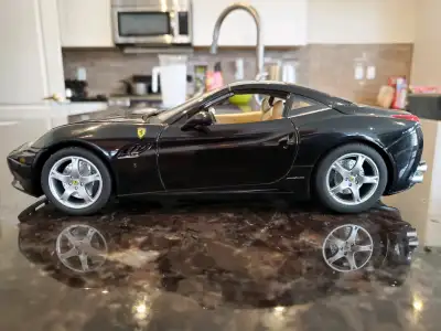 Rare Hot Wheels Heritage Ferrari California Convertible Removable Hard Top Black No Box Model Car BB...