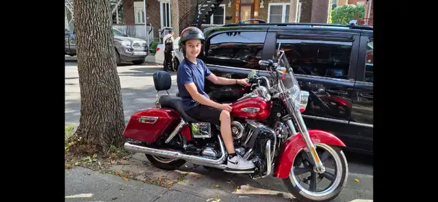 harley swichbak FLD 2012 in Touring in City of Montréal - Image 2