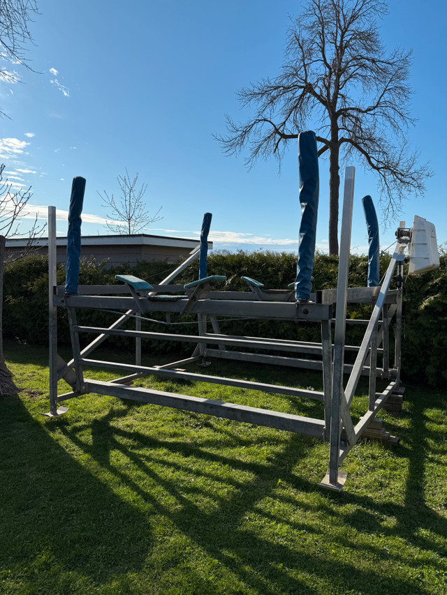 Aluminum Naylor boat lift in Other in Barrie - Image 2