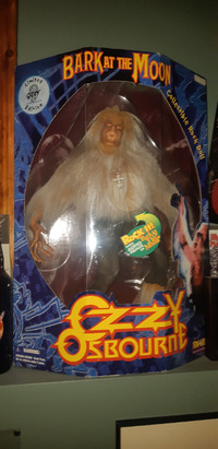 Ozzy Osbourne Bark At The Moon/Blizzard Oz Rock Figure