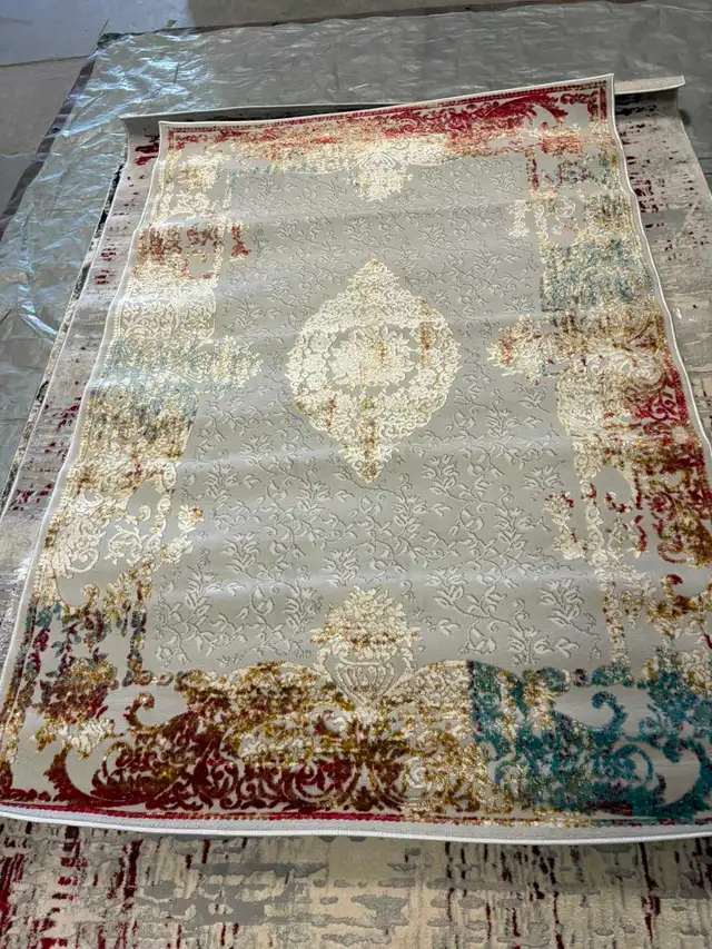 Beautiful Turkish Area Rug – 6' x 4'  in Rugs, Carpets & Runners in Ottawa - Image 4