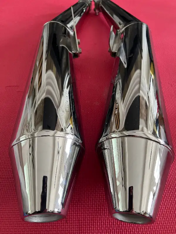 NEW Triumph Performance Exhaust Slip On Dual Chrome Pipes OEM in Other in Barrie - Image 8