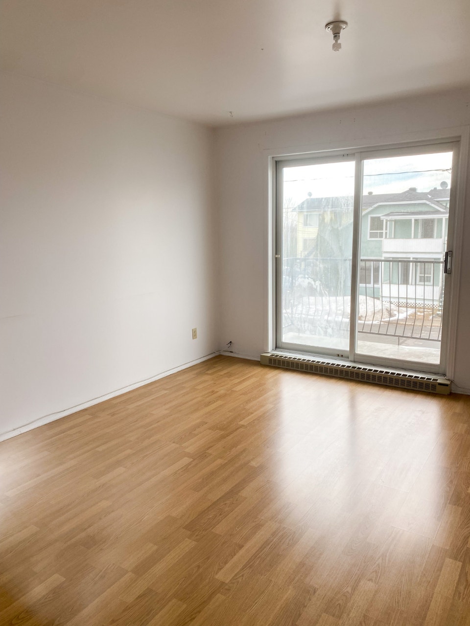Logement 4 1/2 à louer 1er octobre à Plessisville 1