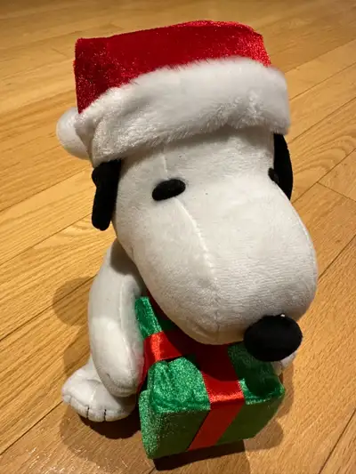 BRAND NEW Christmas Theme Animated Snoopy, View more