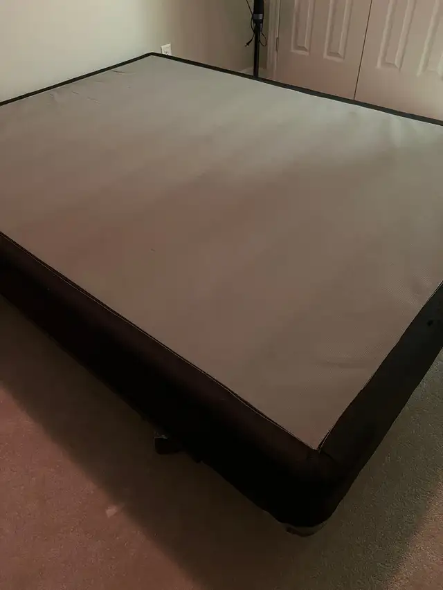 Queen BoxspringAdjustable Bed Frame in Beds & Mattresses in Kingston - Image 3