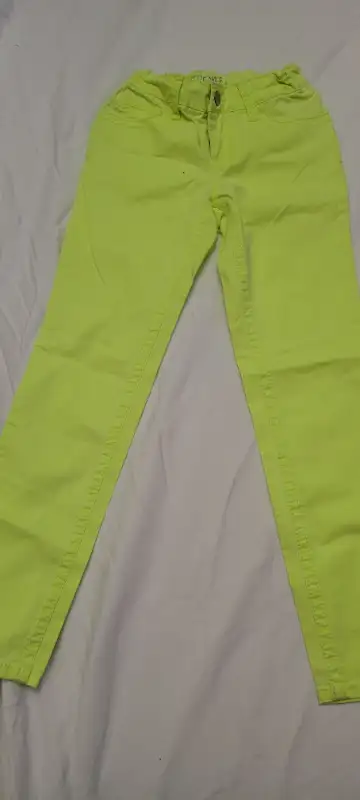 Pantalon d'été,  comme neuf, grandeur 8,  cherokee. 7$ chaque ou, View more