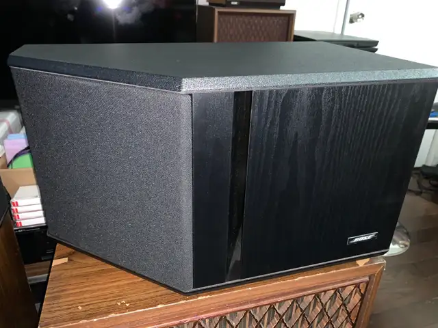 Vtg 1985 Bose 4.2 Stereo Everywhere Bookself Reflecting speakers in Speakers in Markham / York Region - Image 3