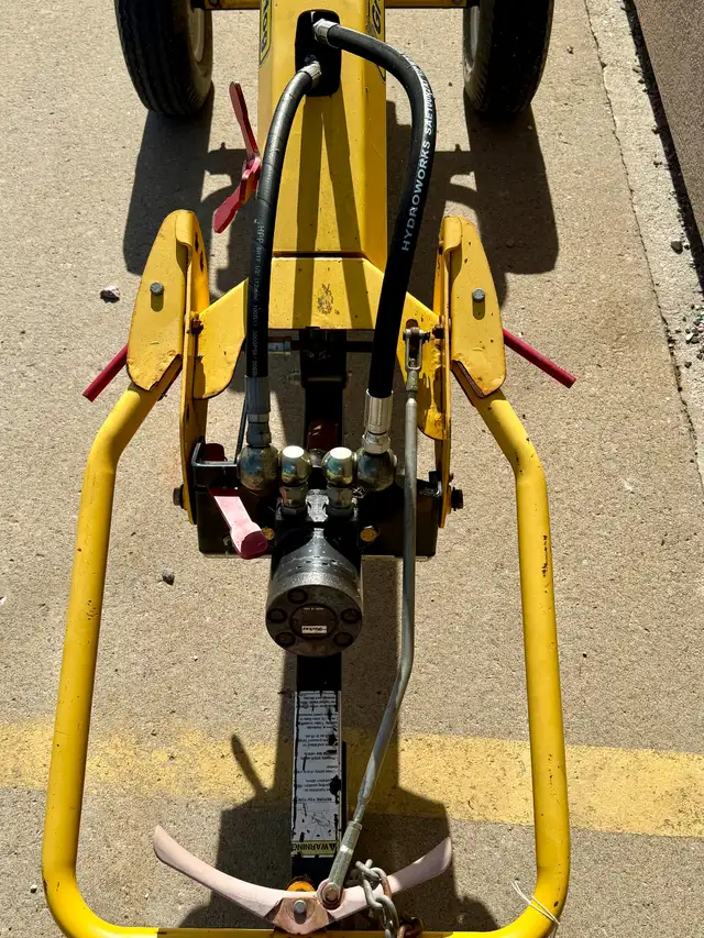 Groundhog HD99-H 6 - Hydraulic EarthDrill in Outdoor Tools & Storage in Windsor Region - Image 3