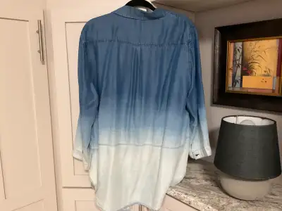 Ladies tops, View more