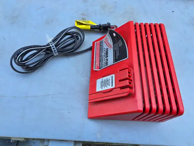 Milwaukee Power Plus Charger 48-59-0245 For 9.6V-18V Batteries in Power Tools in Windsor Region - Image 11
