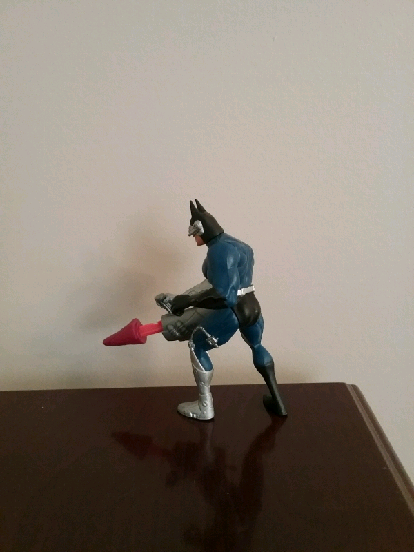 1994 KENNER LEGENDS OF BATMAN SERIES 1 CYBORG BATMAN 5" ACTION in Arts & Collectibles in Markham / York Region - Image 3