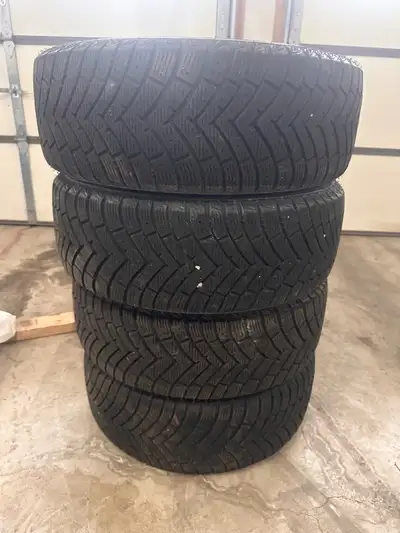 Selling Polar Traxx Iron Man winter tires great condition, lots of tread left, no leaks. 205/55/R16,...