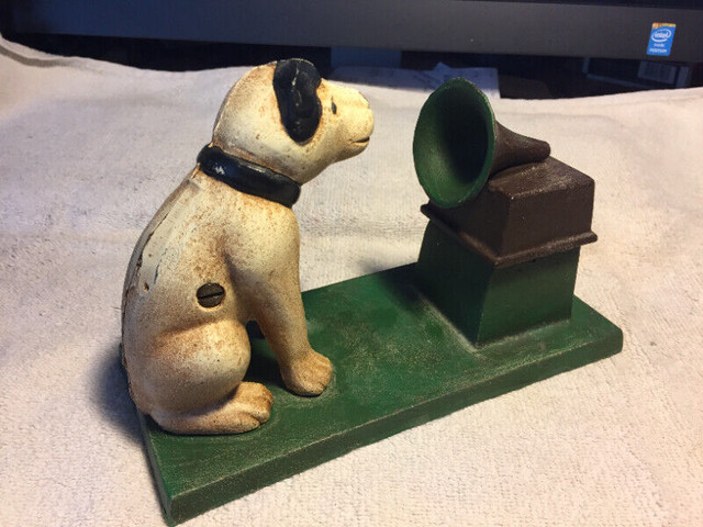 Antique/Vintage Cast Iron RCA Victor Dog & Phonograph Figure in Arts & Collectibles in Oshawa / Durham Region - Image 4
