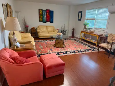 Large 2 bedroom in senior / professional building