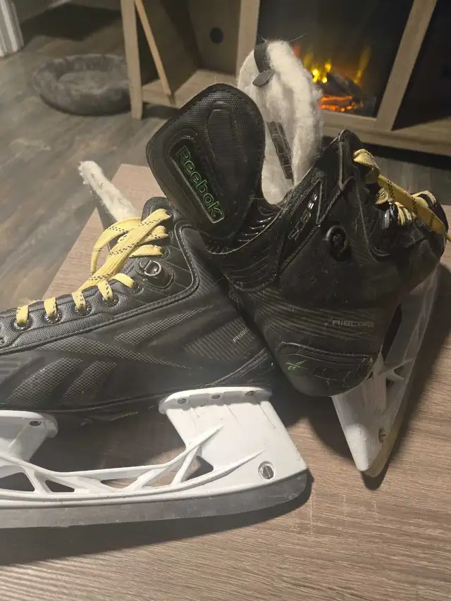 reebok mens skates in Skates & Blades in Belleville - Image 2