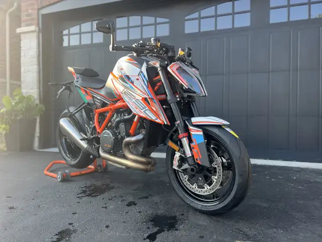 KTM 1290 Super Duke R 2020 in Sport Bikes in Sherbrooke - Image 2