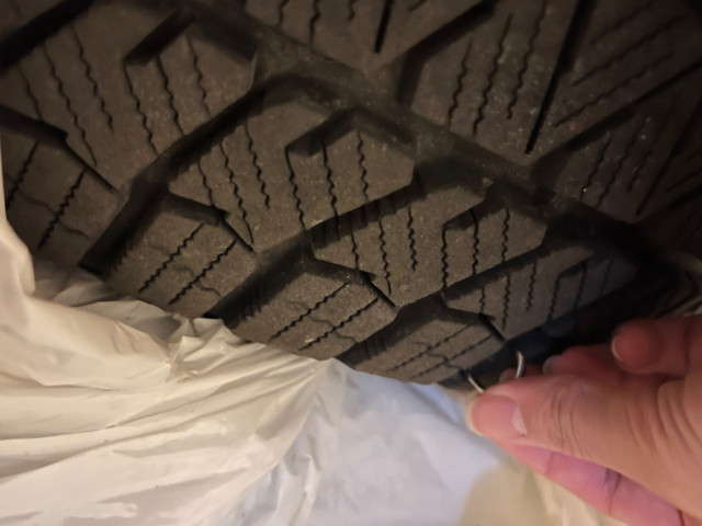 205/60R16 Bridgestone winter tires with Honda rims in Tires & Rims in City of Toronto