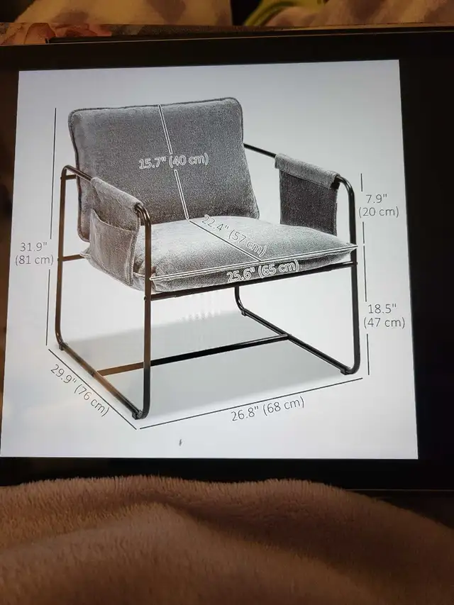 Chaise d'appoint in Couches & Futons in Trois-Rivières - Image 2