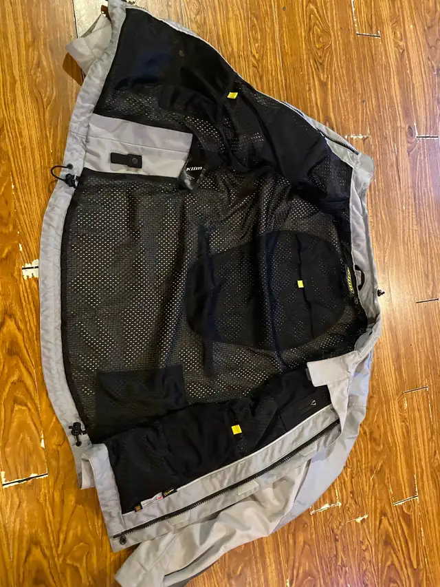 Klim Blade Gore-Tex Jacket(s) in Other in Saint John - Image 4