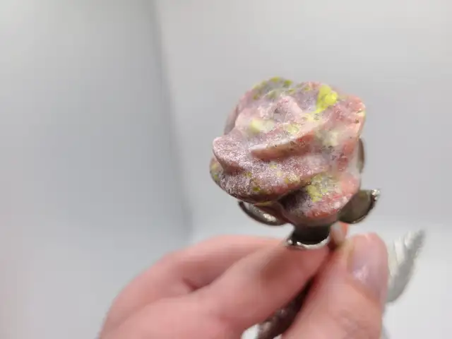 Pink Crystal Rose on Silver Stem63654759925377122