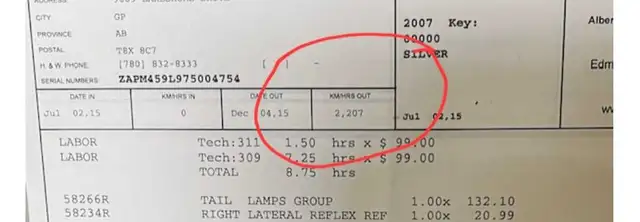 2007 Vespa GTS 250 ie in Scooters & Pocket Bikes in Edmonton - Image 11