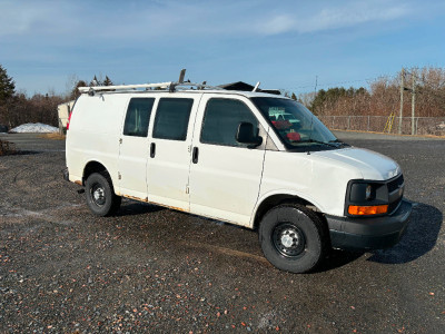 2015 Chevy Express 2500 4.8L V8 351,400kms