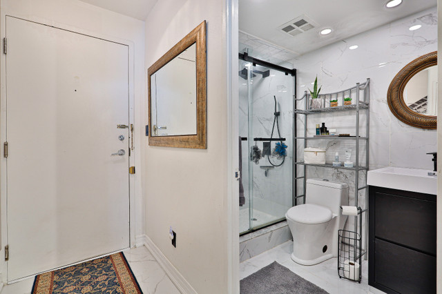 1 Bed 1 Bath Homey Condo with a Spectacular View of Toronto in Long Term Rentals in City of Toronto - Image 2