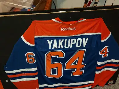 hockey jerseys all come with COA