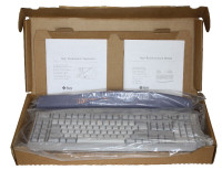 SUN Microsystems New Keyboard 3201271-01 with Detachable Wrist R
