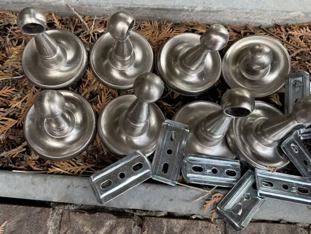 6 High End Satin Nickel Bathroom Towel Bar Brackets in Plumbing, Sinks, Toilets & Showers in Regina - Image 9