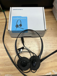 Plantronics HW261n Wired Office Headset Bundle with Advisor Wipe