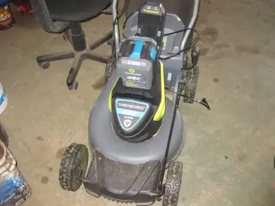 Tondeuse a batterie, View more