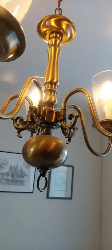 Lighting / Chandelier for Dinning Room in Indoor Lighting & Fans in Ottawa - Image 3