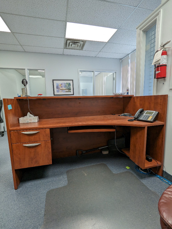 $150 Executive Front Desk*Reception Desk- 72 x 30" in Desks in Mississauga / Peel Region