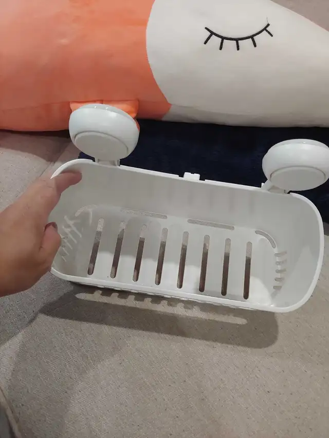 Shower Caddy Hanging Shelf, Strong Suction Cups in Bathwares in Markham / York Region - Image 8