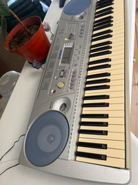 Yamaha PSR-275 keyboard 