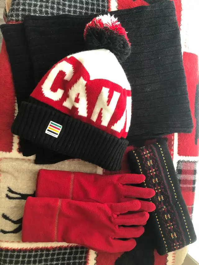 “LikeNew”HudBay Gear;Head Band; BlackPlushScarf; RedFleeceGloves in Women's - Tops & Outerwear in Red Deer - Image 2