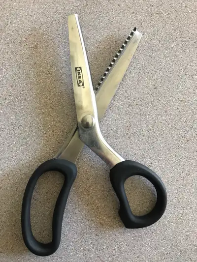 pinking shears, View more