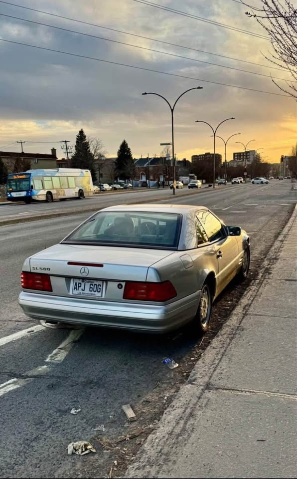 Mercedes SL 500 dans Autos et camions  à Ville de Montréal - Image 3