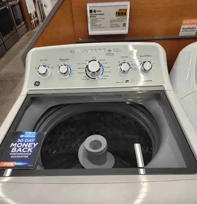 Tired of living without a washer, or need to replace a seasonal washer? This machine is only 3 years...