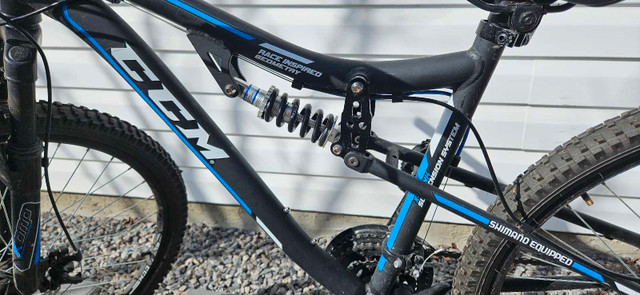 CCM SL 2.0 dual suspension, 26" mountain bike in Mountain in Red Deer - Image 3