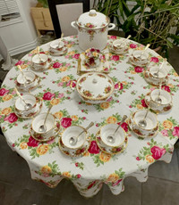 Old Country Roses Royal Albert Bone China made in England $40 ea