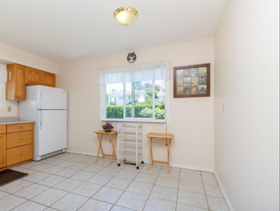 Property Highlights Rare opportunity to rent a beautiful family home in the heart of Gordon Head, on...